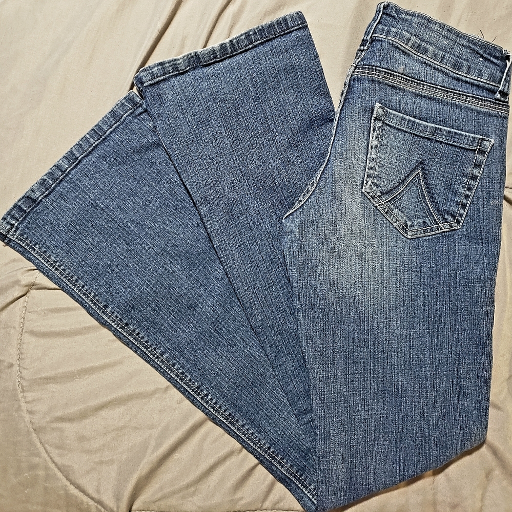 dELiA's Bootcut Jean - Picture 2 of 5